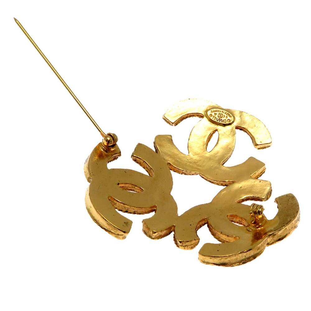 CHANEL Gold Logo Brooch - Picture 4 of 5